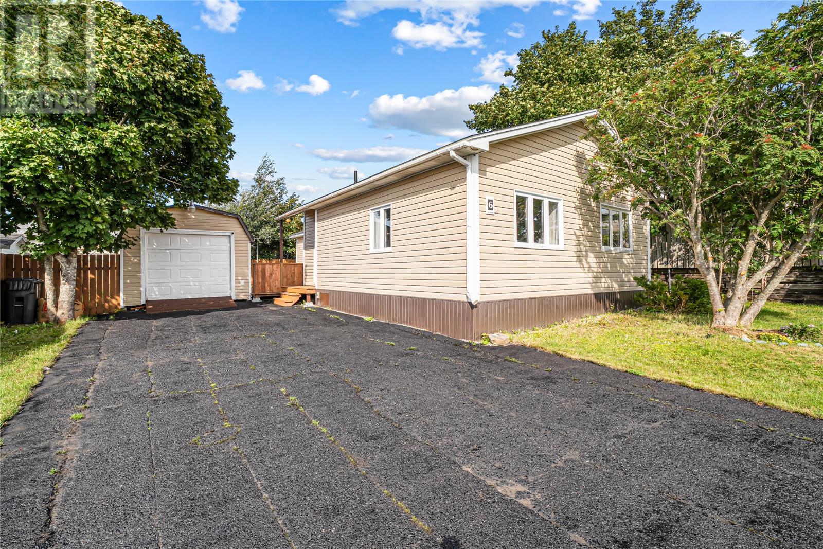 6 Willow Dr, Paradise, NL A1L 1B9
