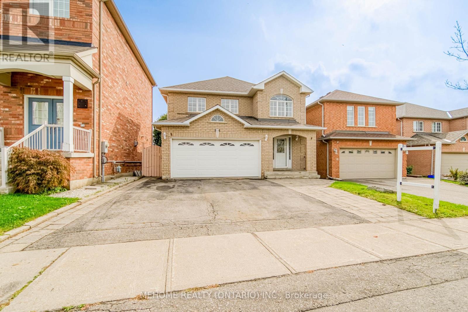 55 Damato Cres, Vaughan, ON L6A 3E6