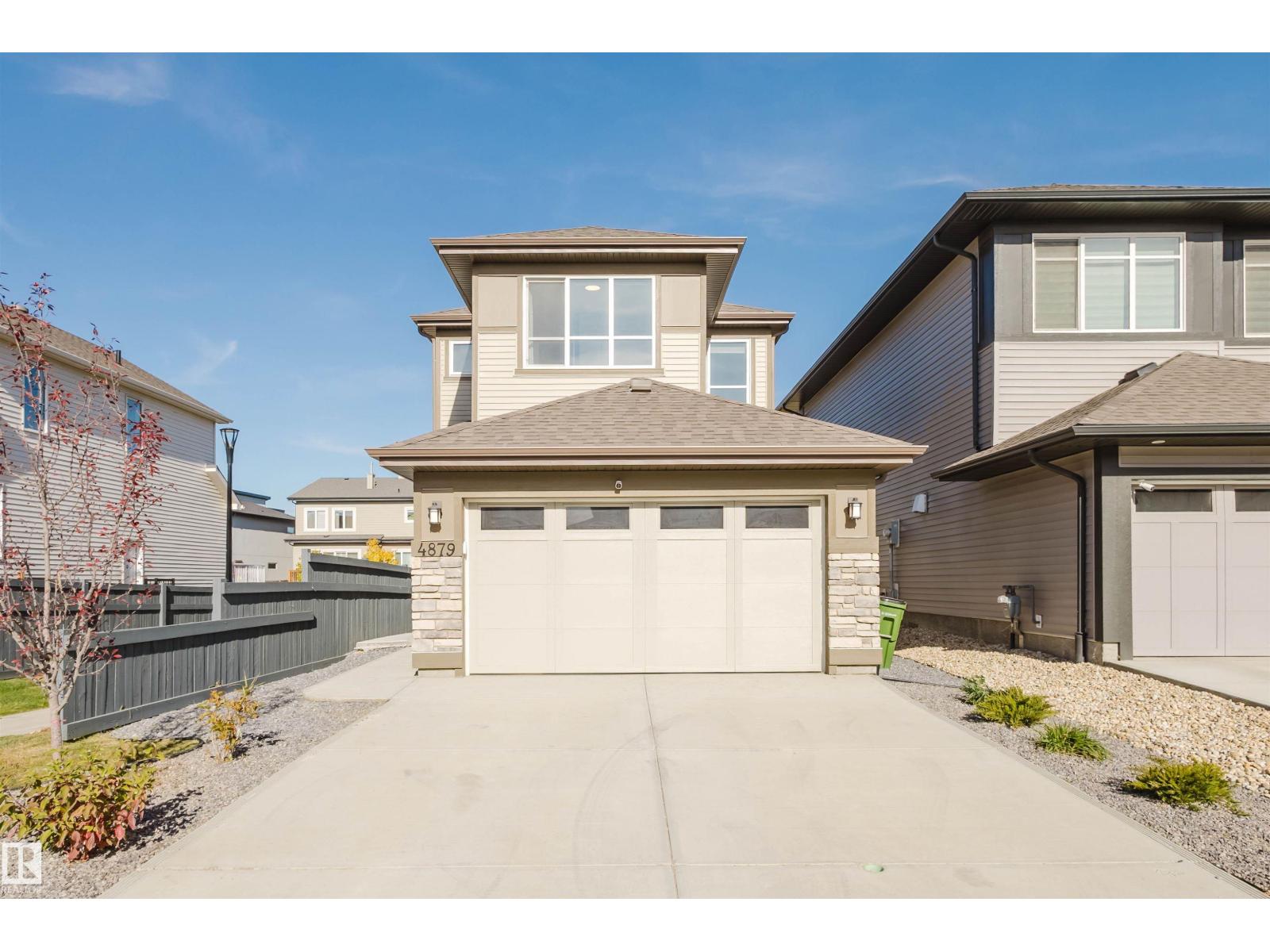 4879 Kinney Rd SW, Edmonton, AB T6W 5G3