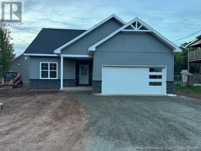 42 Connor St, Petitcodiac, NB E4Z 4G2