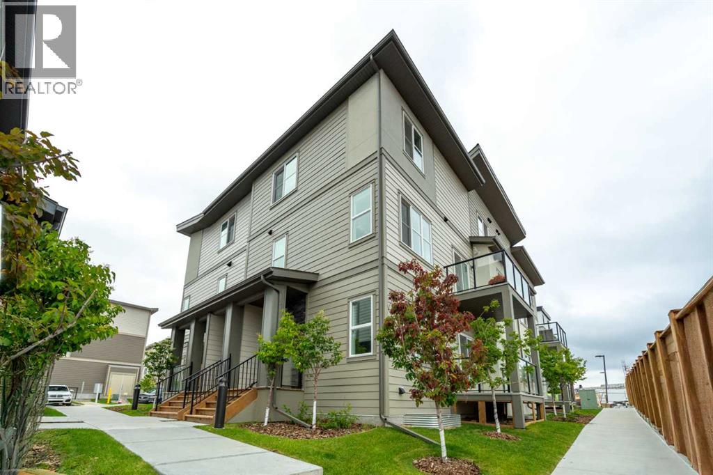 2117 81 Street Sw Unit 60, Calgary, AB T3H 6H5