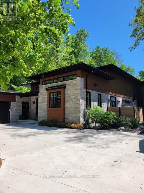 141 Baldwin St, Tillsonburg, ON N4G 2K4
