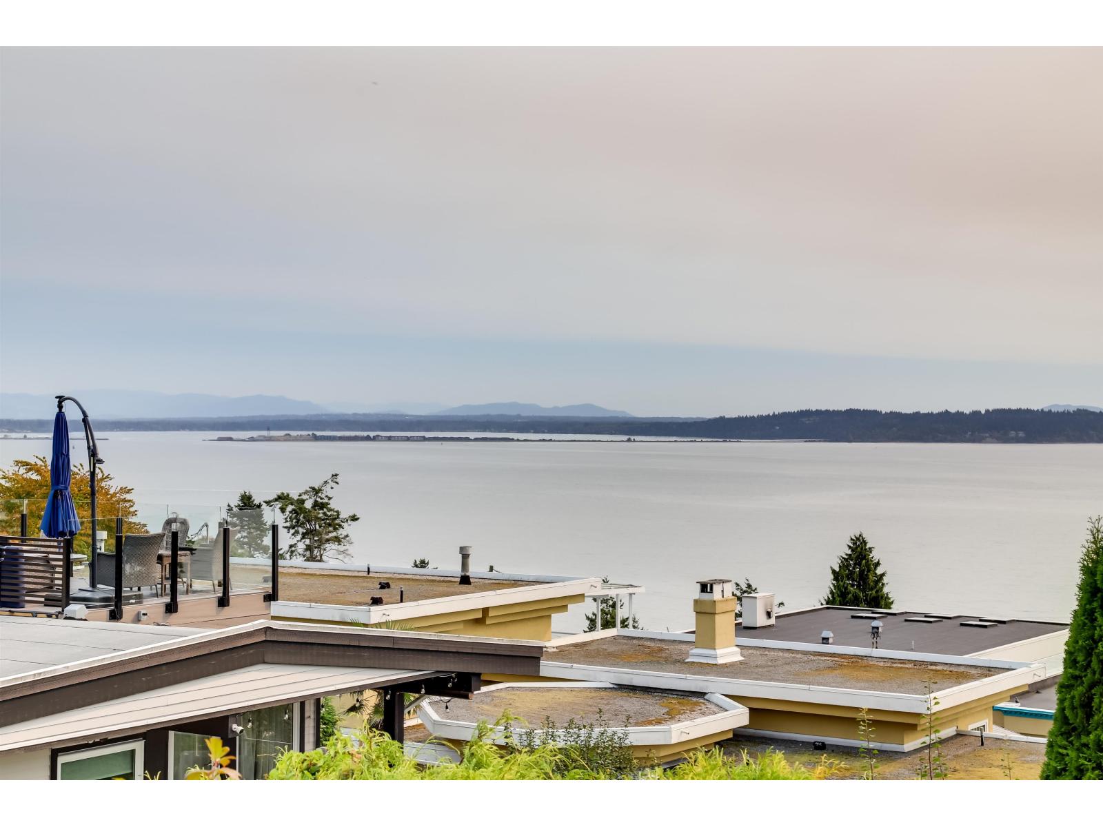 14366 Magdalen Ave, White Rock, BC V4B 2X3