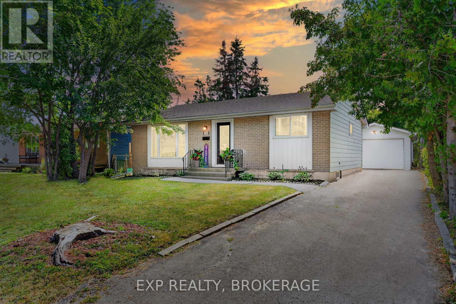 1284 Waverley Cres, Kingston South Of Taylor-kidd Blvd, ON K7M 6J6