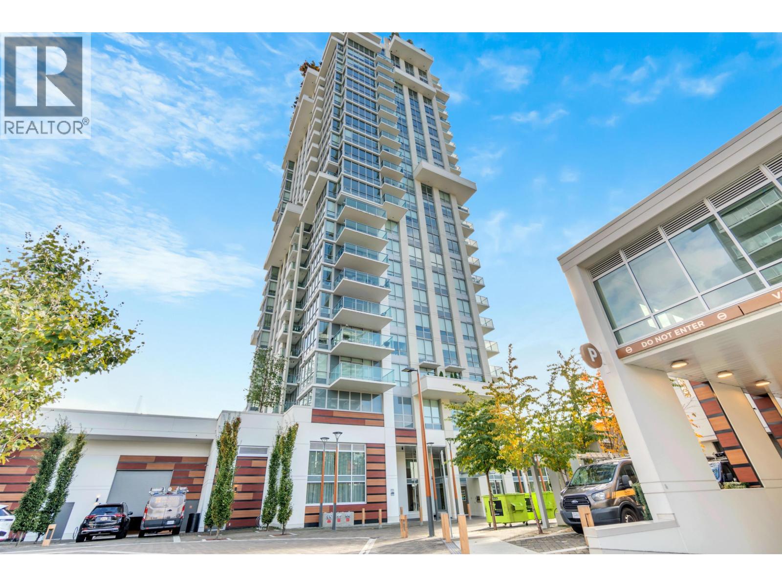 1632 Lions Gate Lane Unit 1702, North Vancouver, BC V7P 0E2