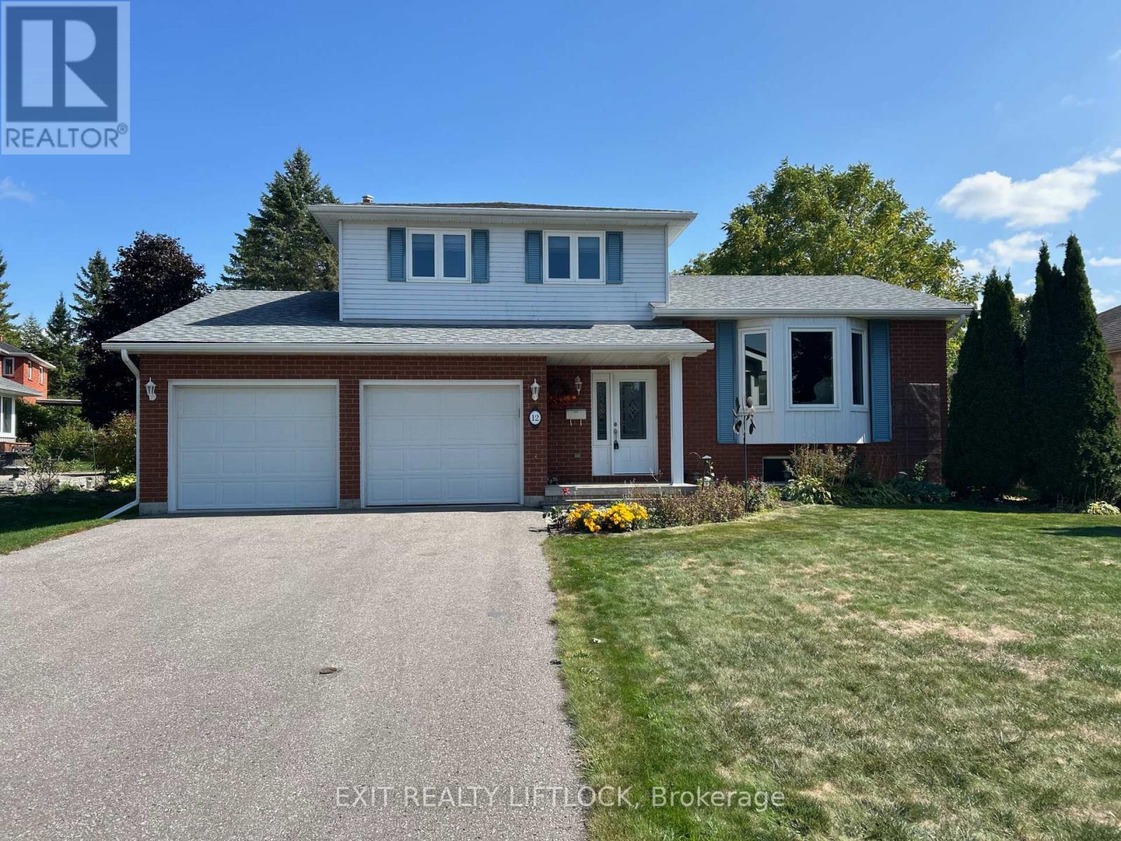 12 Victoria Ave, Smith-ennismore-lakefield Lakefield, ON K0L 2H0