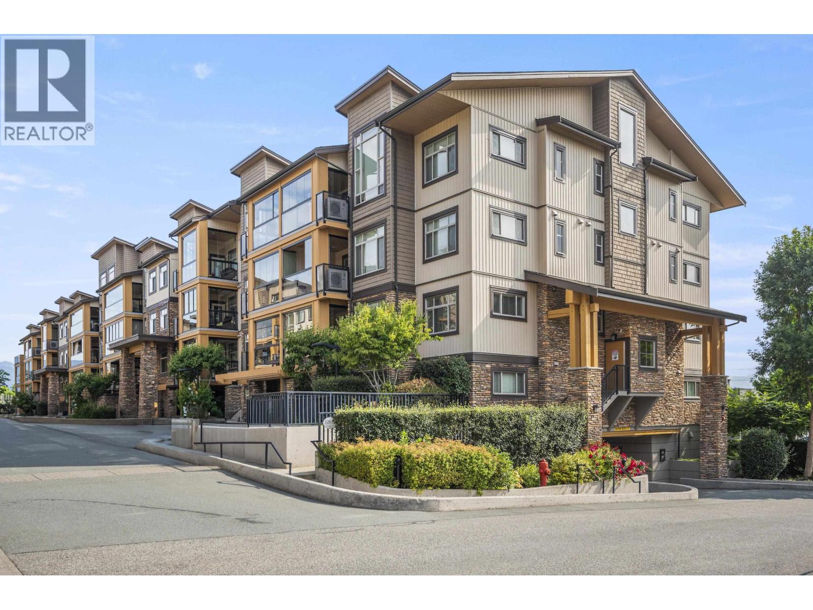12655 190a Street Unit 216, Pitt Meadows, BC V3Y 0E1