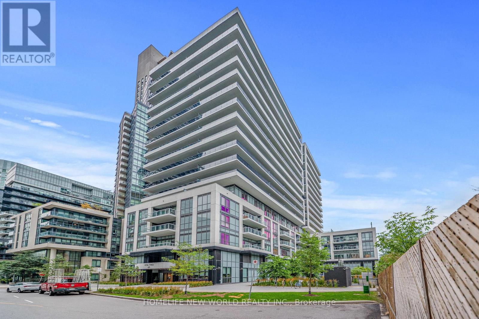 204 65 Annie Craig Dr, Toronto, ON M8V 0G3