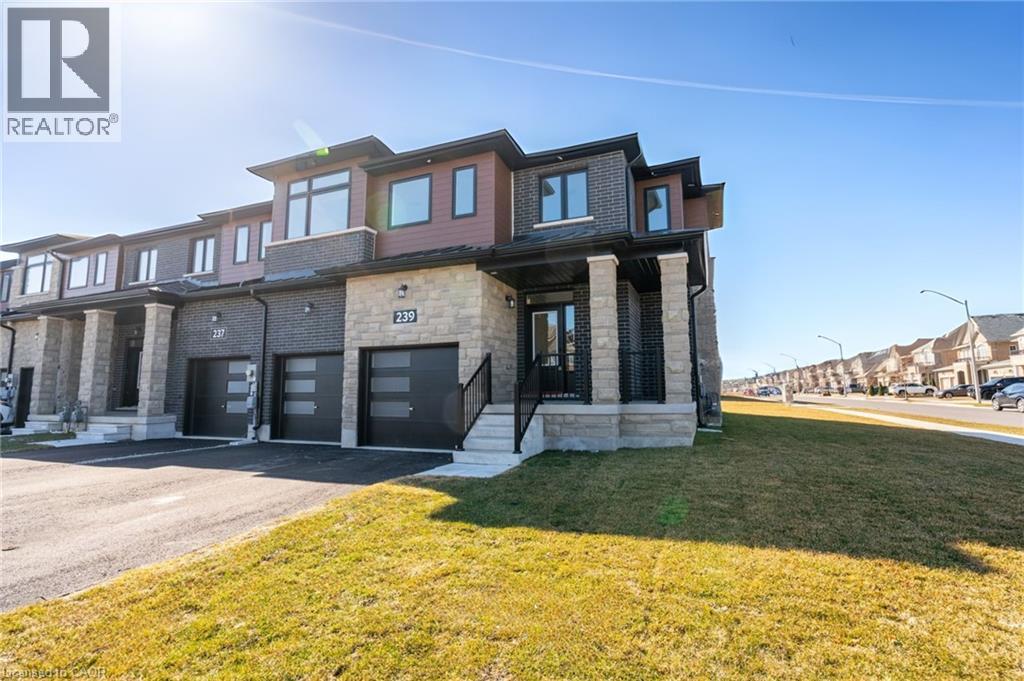 239 Lormont Blvd, Hamilton, ON L8J 0K2