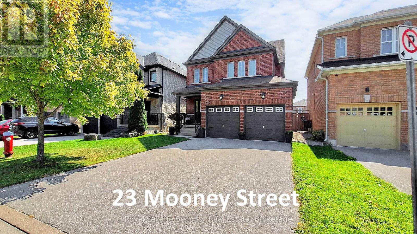 23 Mooney St, Bradford West Gwillimbury, ON L3Z 0K8