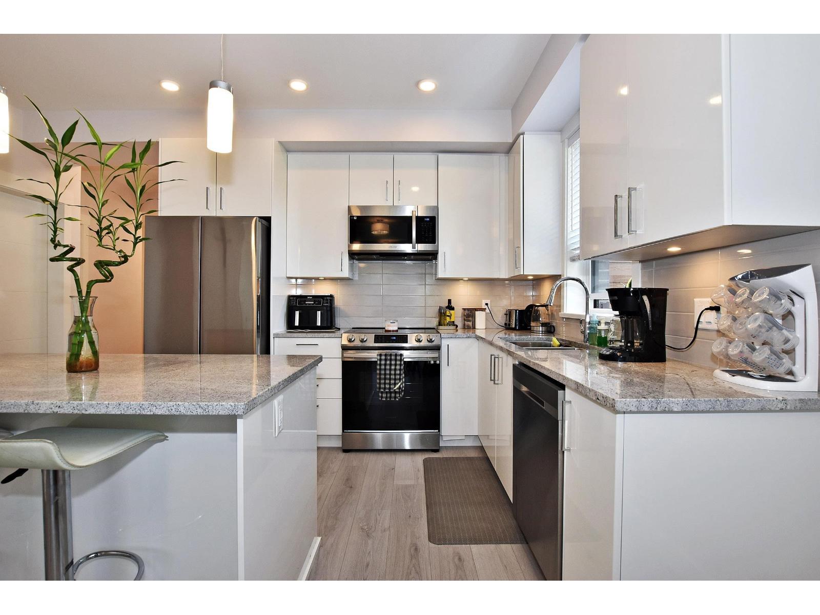 32690 14th Avenue Unit 217, Mission, BC V2V 0K5