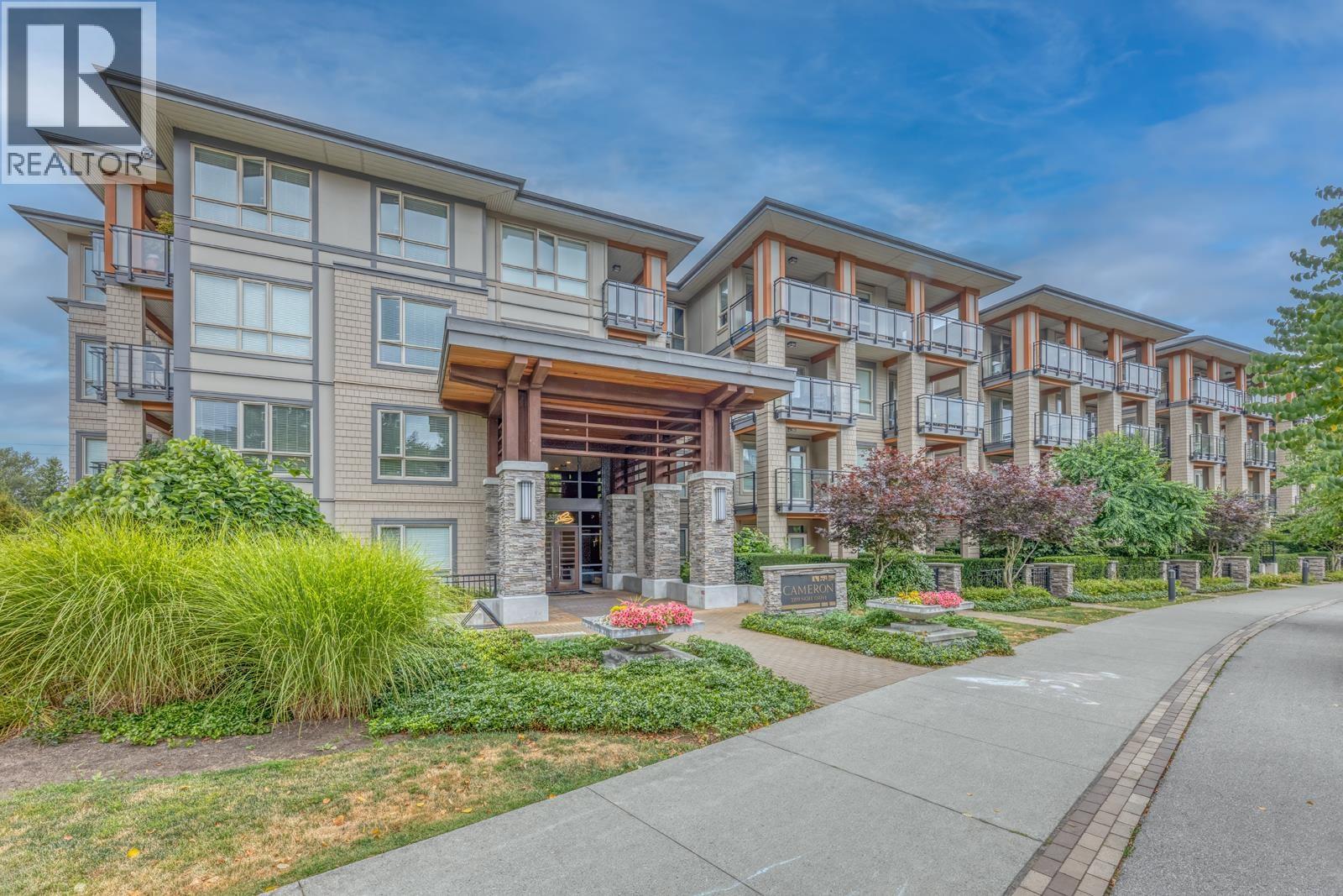3399 Noel Drive Unit 314, Burnaby, BC V3J 0G8