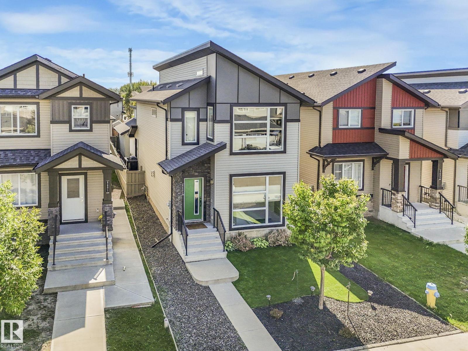 6693 Cardinal Rd SW, Edmonton, AB T6W 2Y4
