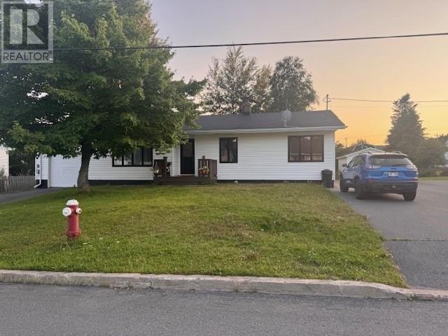 9 Russhann St, Lewisporte, NL A0G 3A0