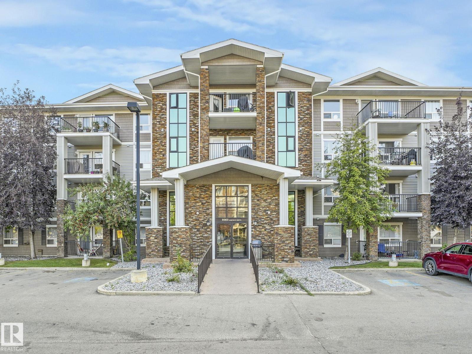 9363 Simpson Drive Northwest #1437, Edmonton, AB T6R 0N2