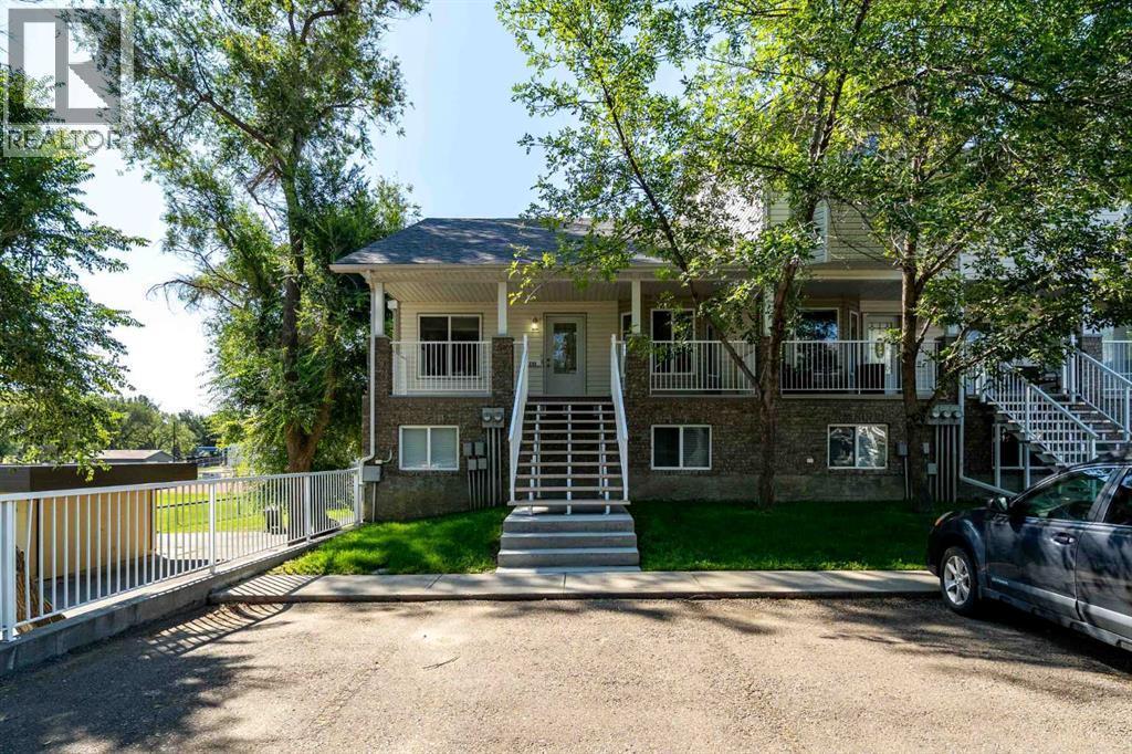 233 Washington Way SE, Medicine Hat, AB T1A 8T9