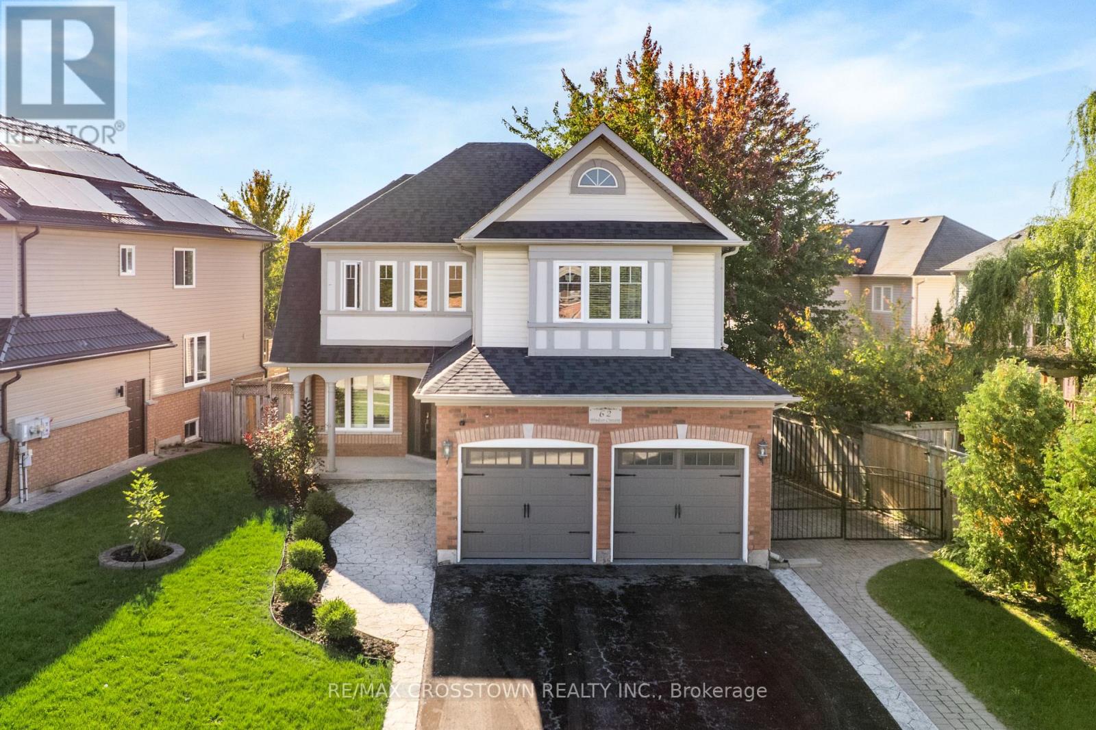 62 Windsor Cres, Barrie, ON L4N 0K4