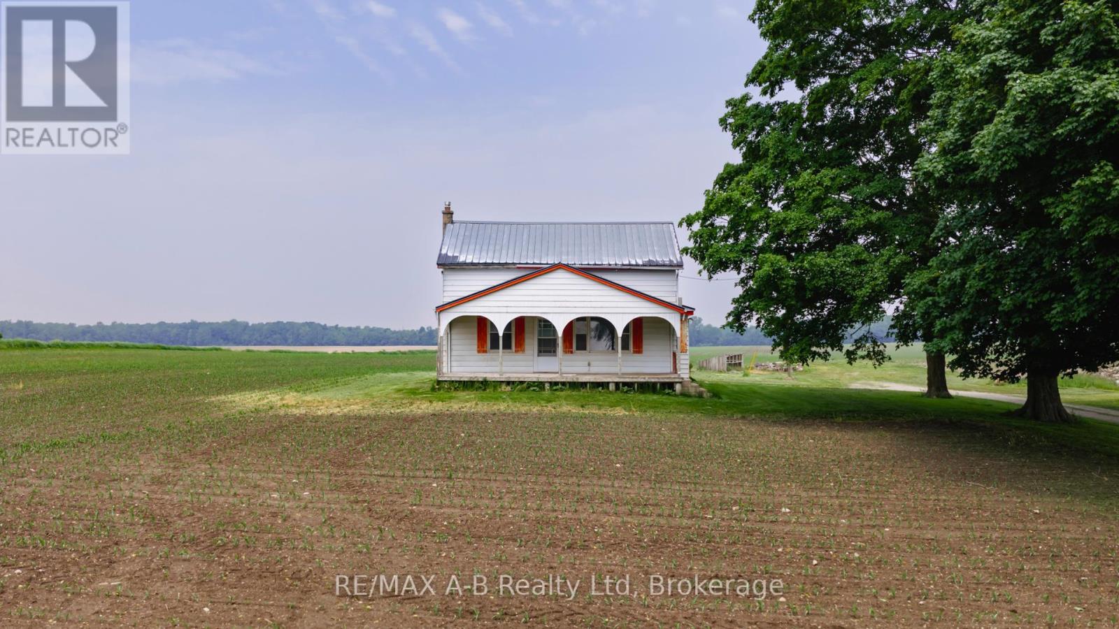 17570 Elginfield Rd, Perth South Blanshard, ON N4X 1C6