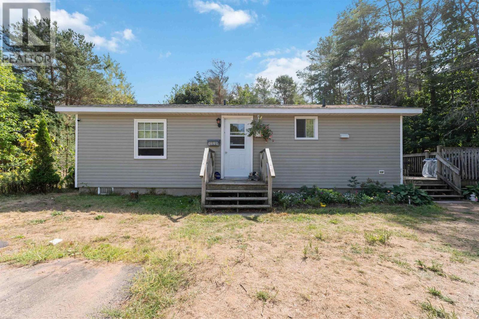 1235 Schofield Rd, Kentville, NS B4N 2Z9