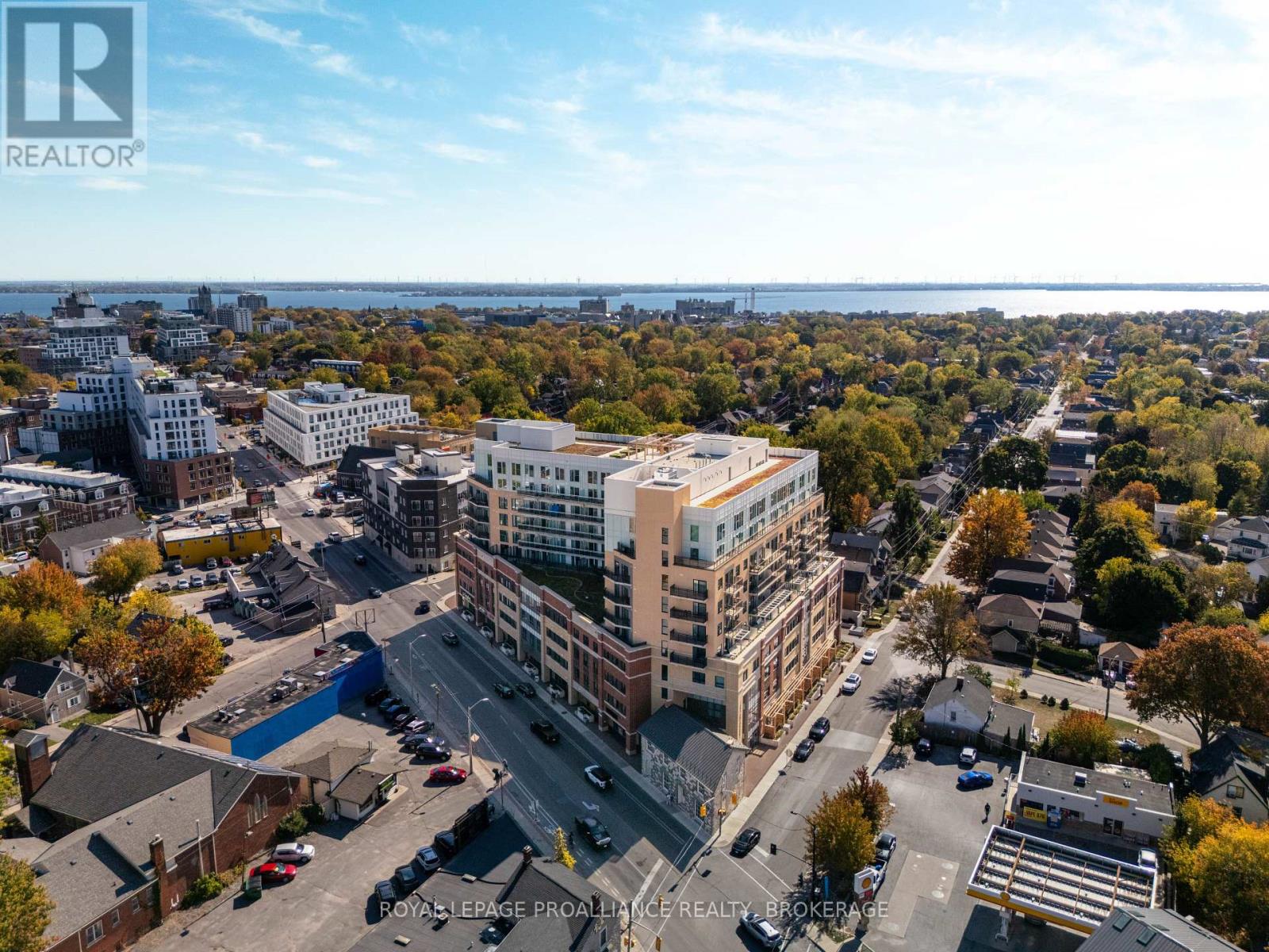 914 652 Princess St, Kingston, ON K7L 1E5