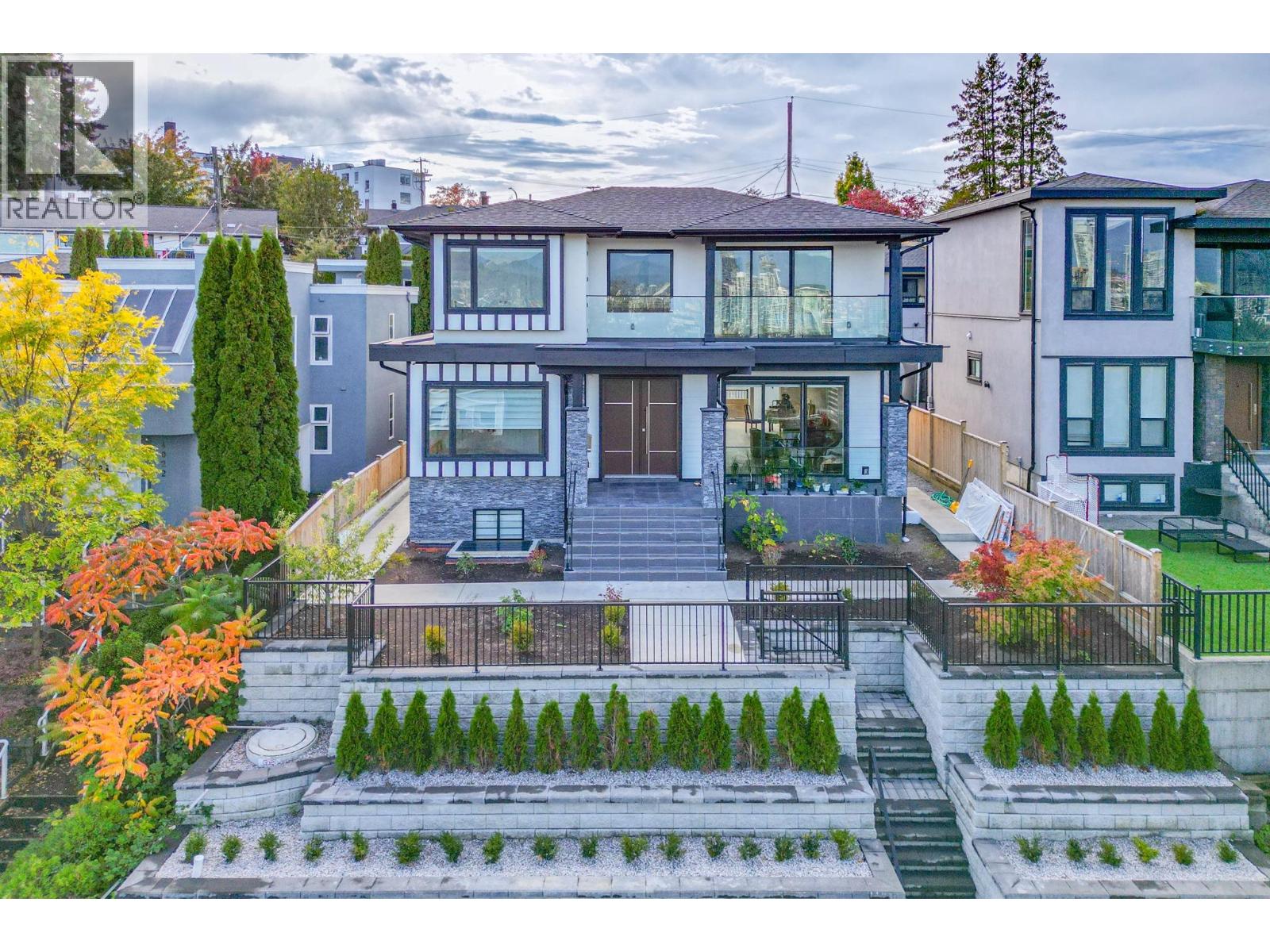 4018 Nithsdale St, Burnaby, BC V5G 1P6