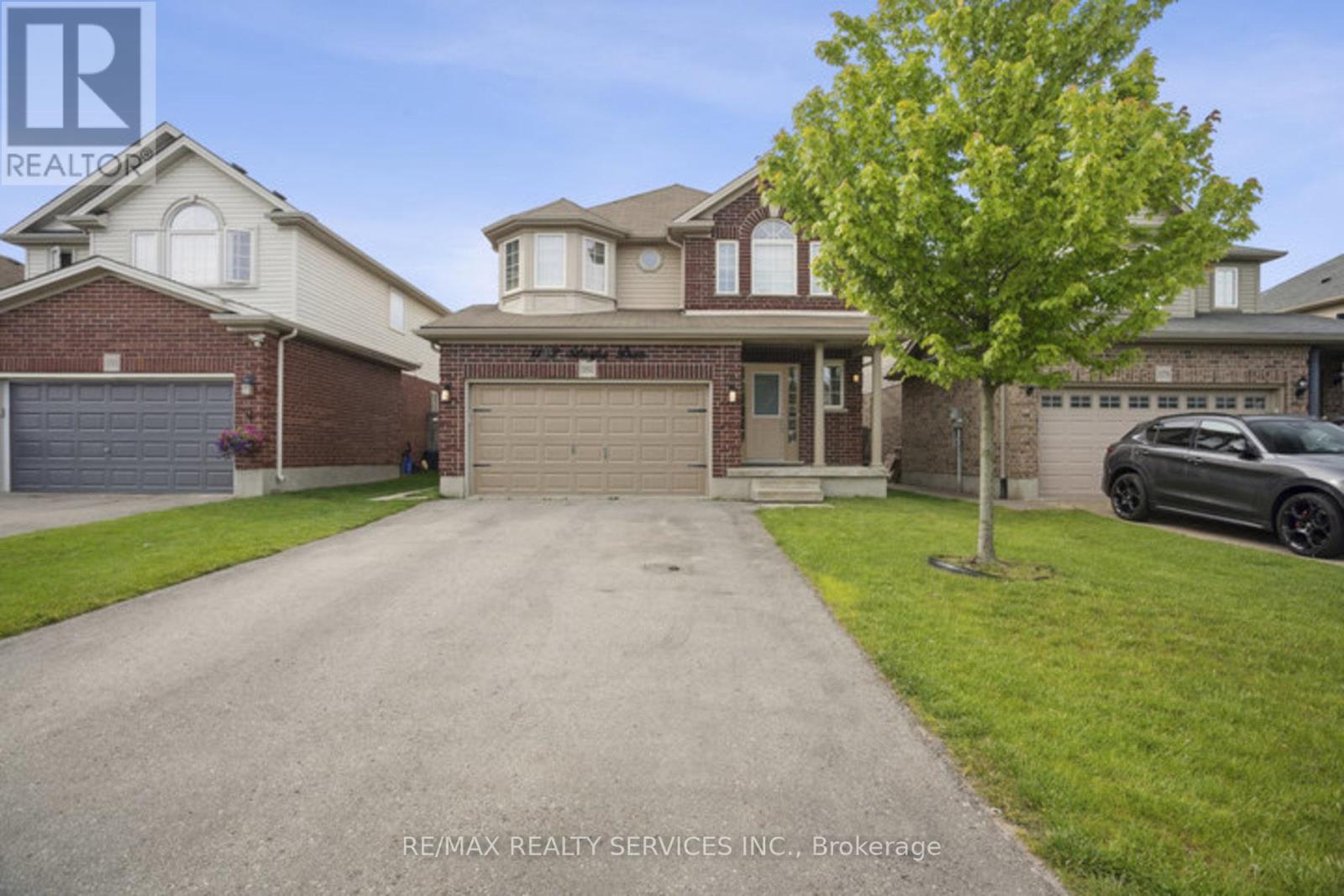 1182 Silverfox Dr, London, ON N6G 5B6