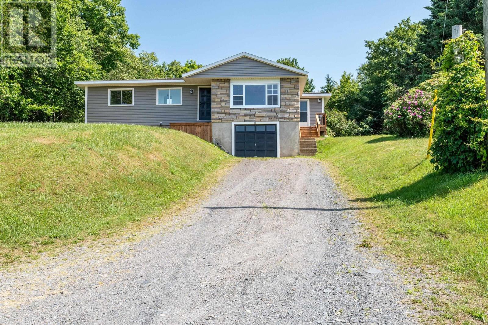 172 Highway 1, Smiths Cove, NS B0S 1S0