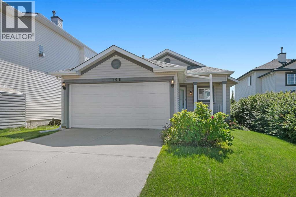 106 Tuscarora Cres NW, Calgary, AB T3L 2G3