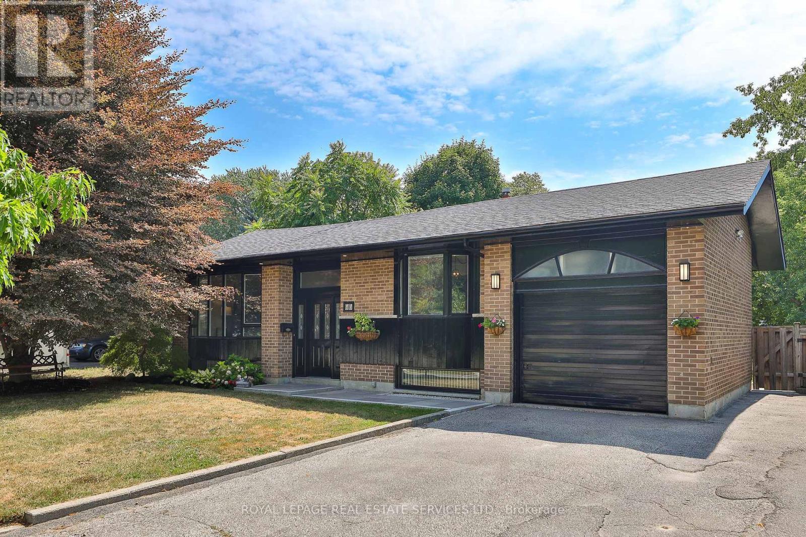 45 Doonaree Dr, Toronto Parkwoods-donalda, ON M3A 1M5