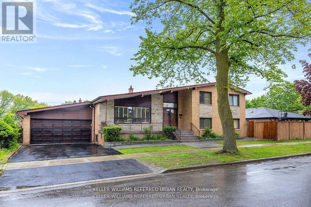12 Eldorado Ct, Toronto York University Heights, ON M3J 1W9