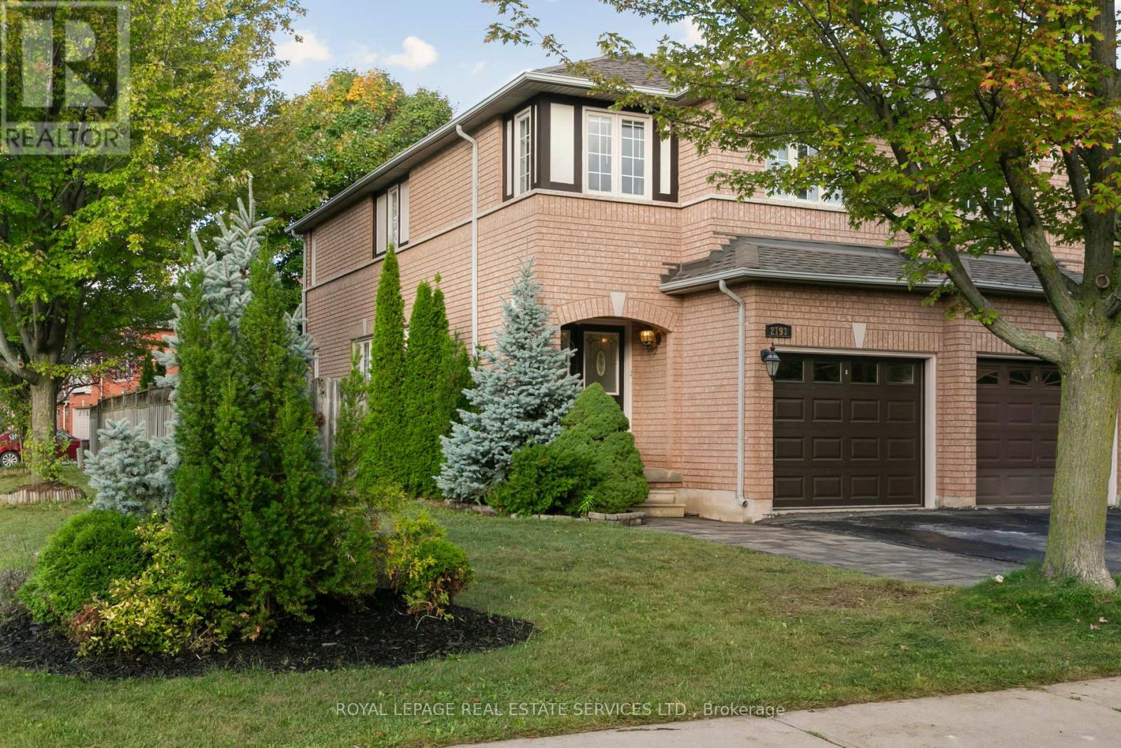 2193 Shorncliffe Blvd, Oakville, ON L6M 3X2