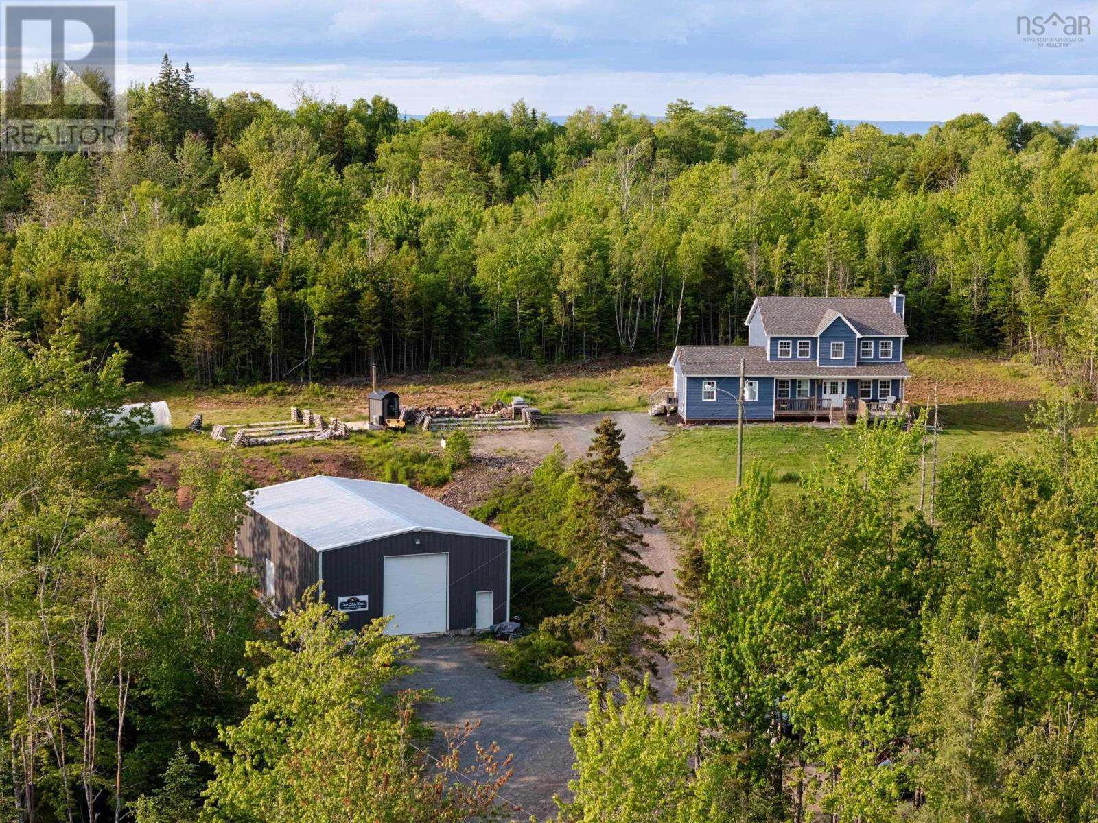 9409 Highway 215, Pembroke, NS B0N 2R0