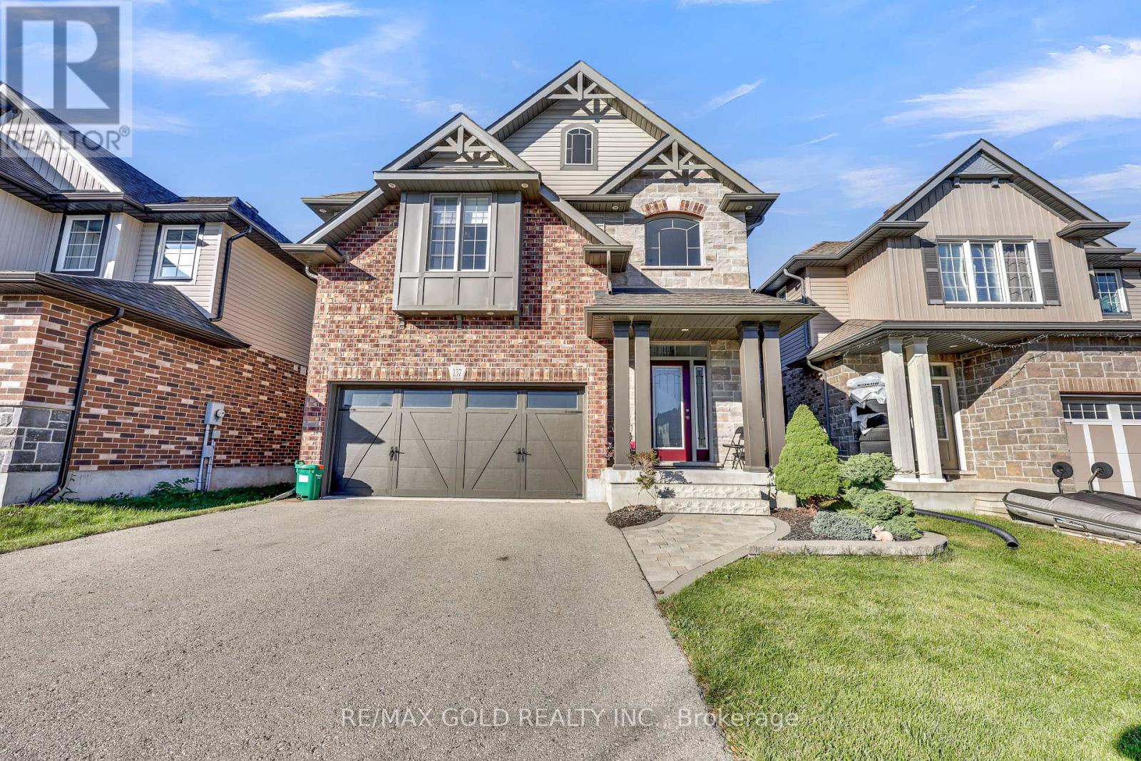 137 Passchendaele St, Woodstock, ON N4T 0J4