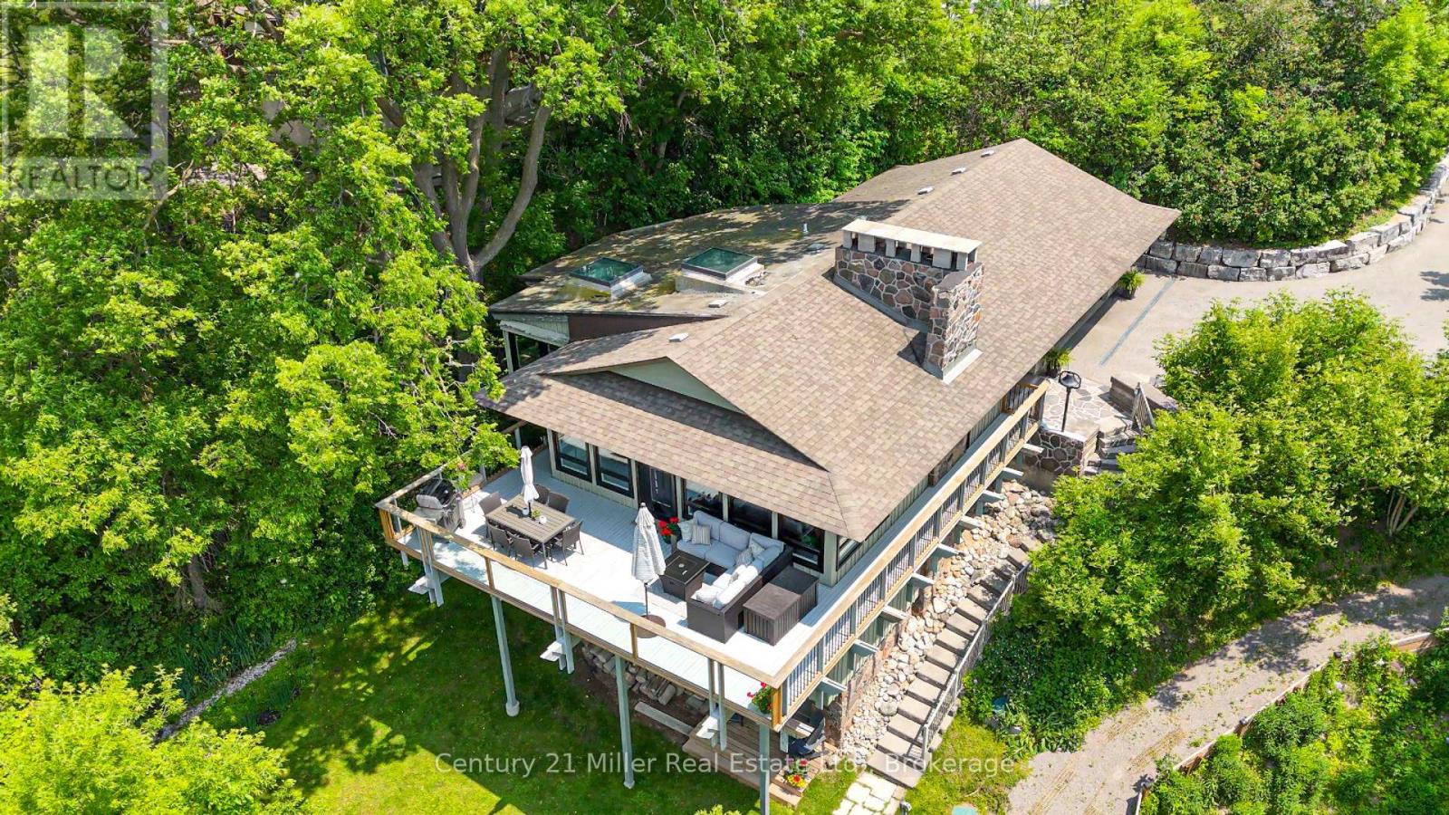 50 Greensview Dr, Kitchener, ON N2P 2E6
