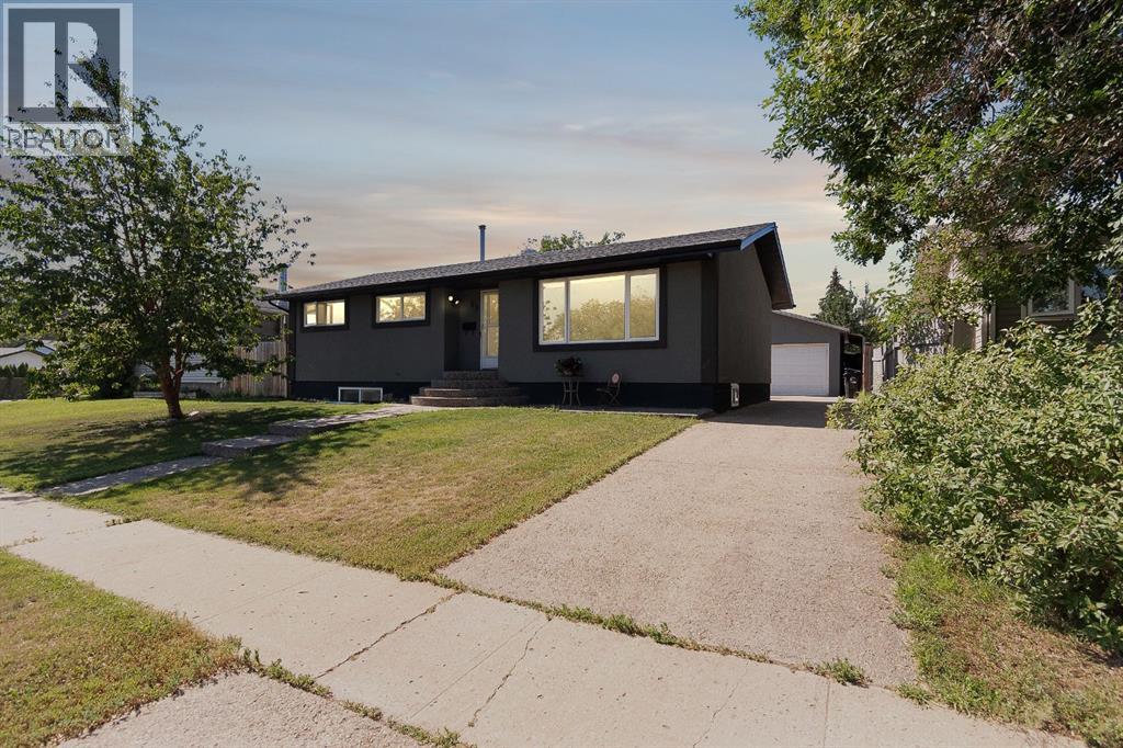 68 Centennial Dr, Fort Mcmurray, AB T9H 1J4