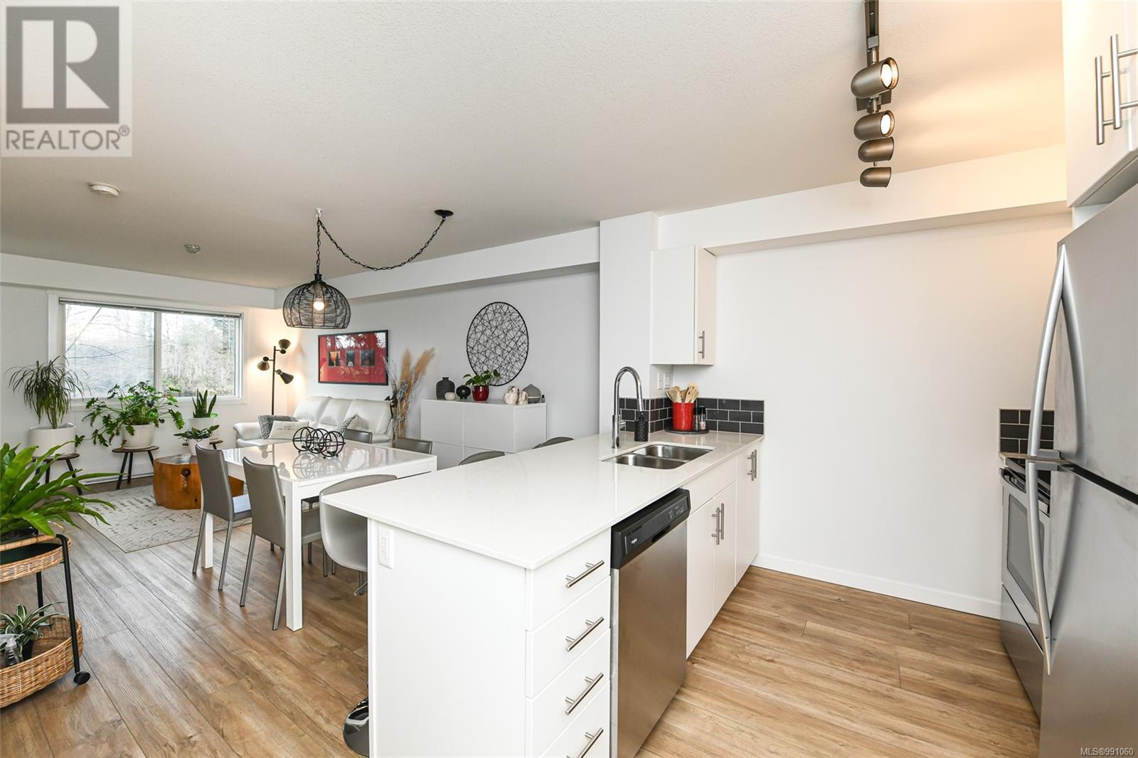 1944 Riverside Lane Unit 108, Courtenay, BC V9N 0E5