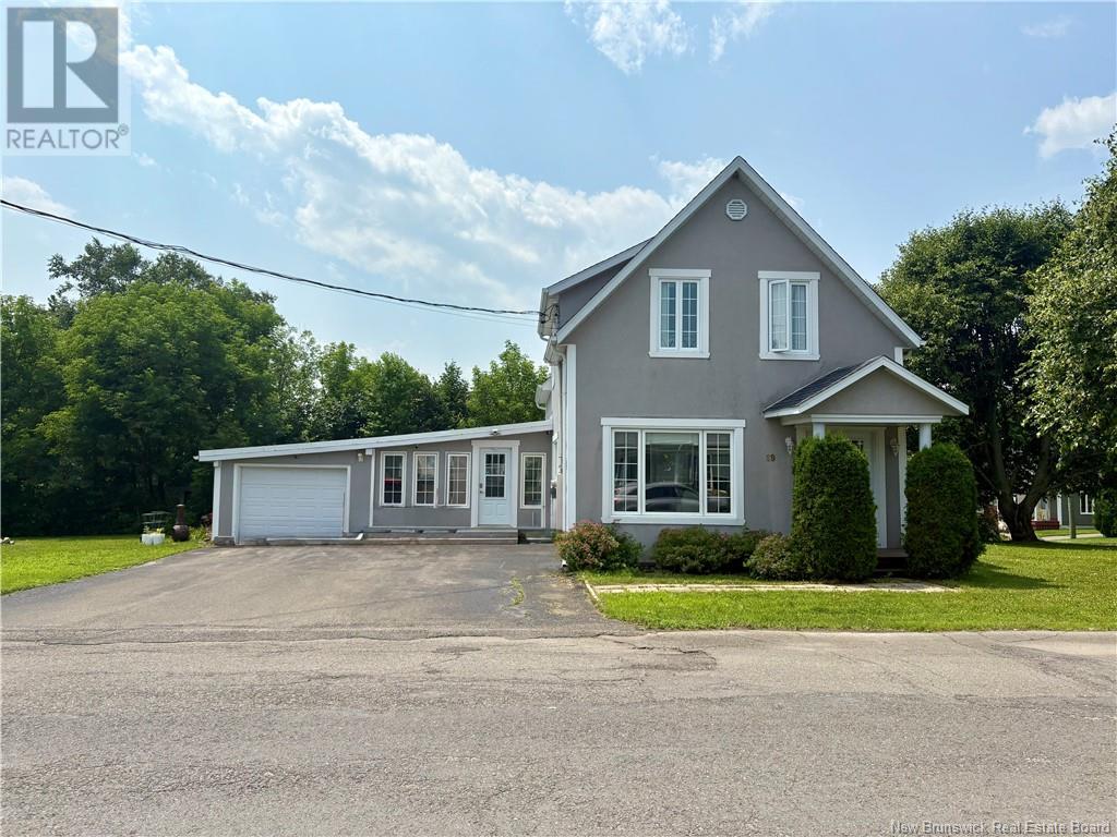 69 Church St, Grand-saultgrand Falls, NB E3Z 2N3