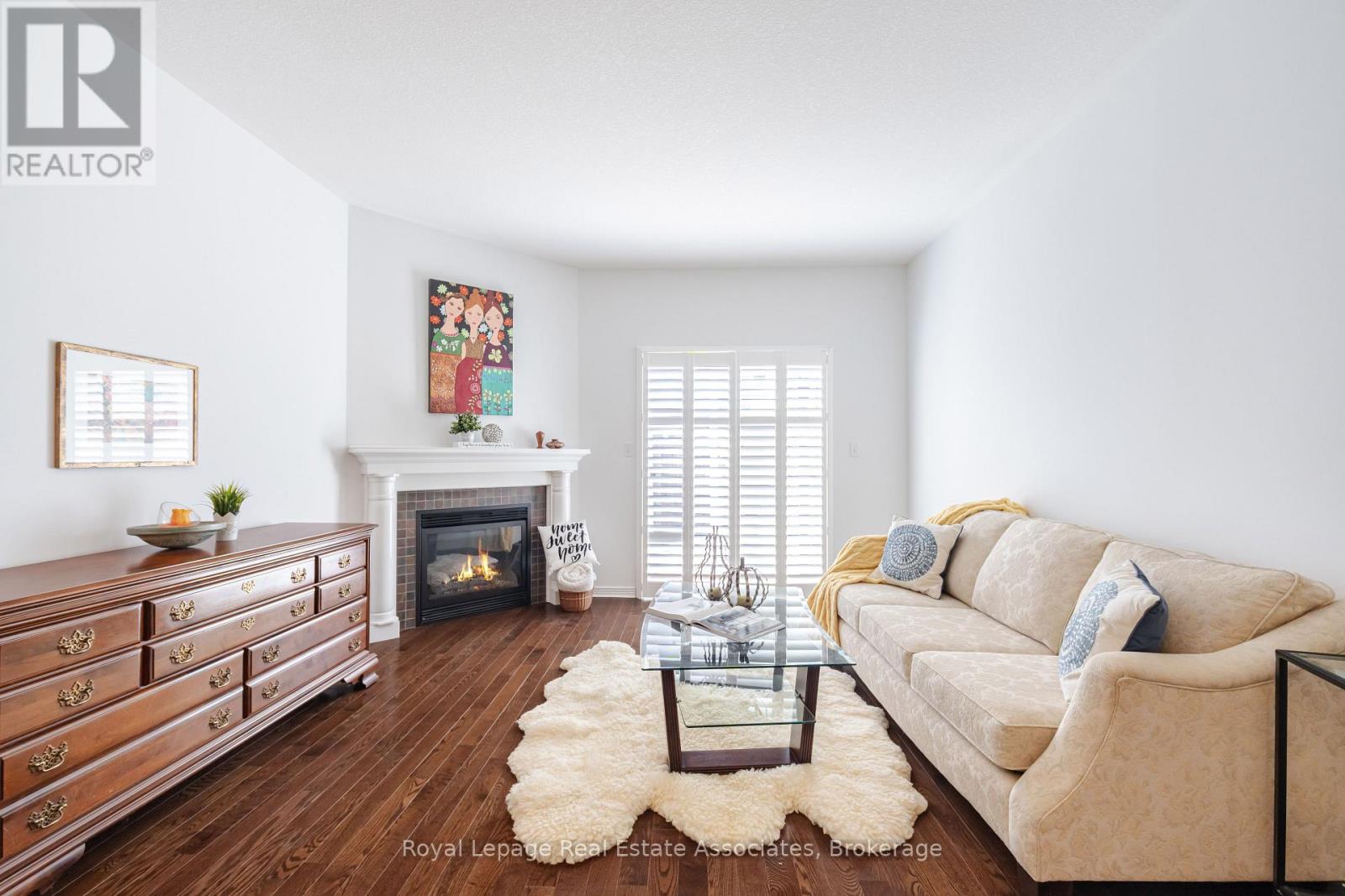 10 Cornflower Cres, Hamilton, ON L0R 1P0