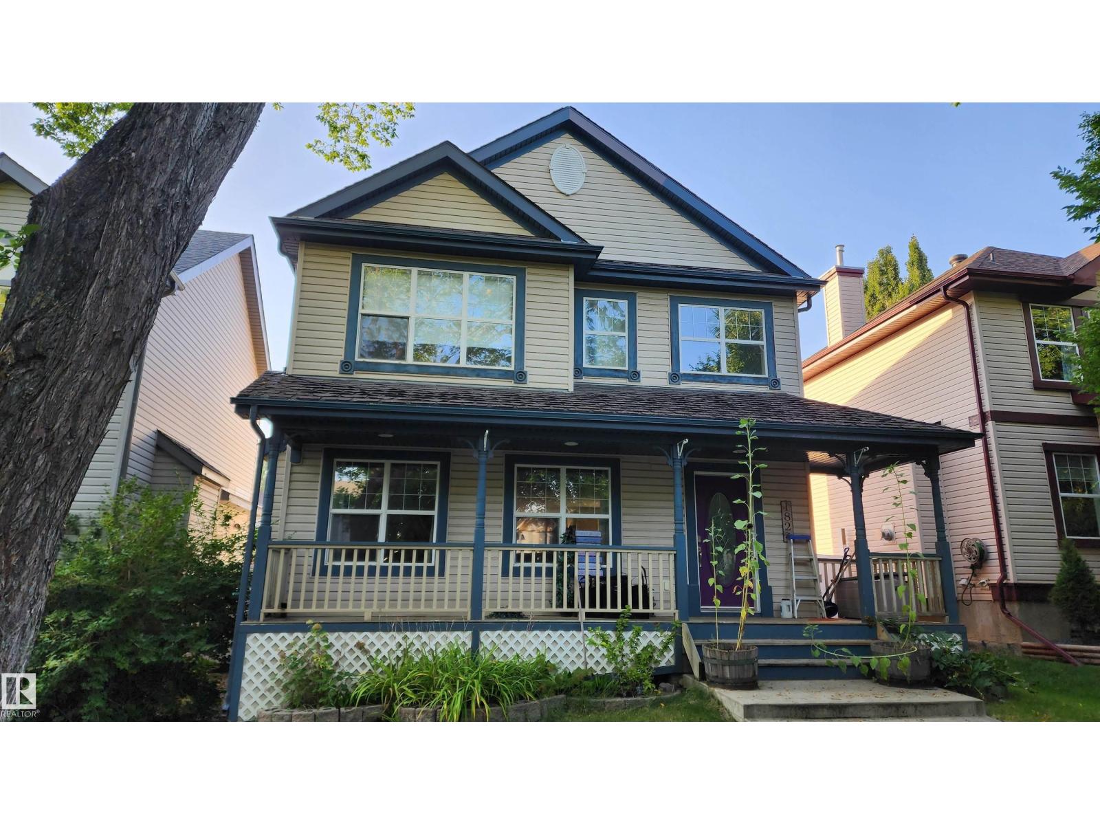 1824 Tufford Way NW, Edmonton, AB T6R 1W3