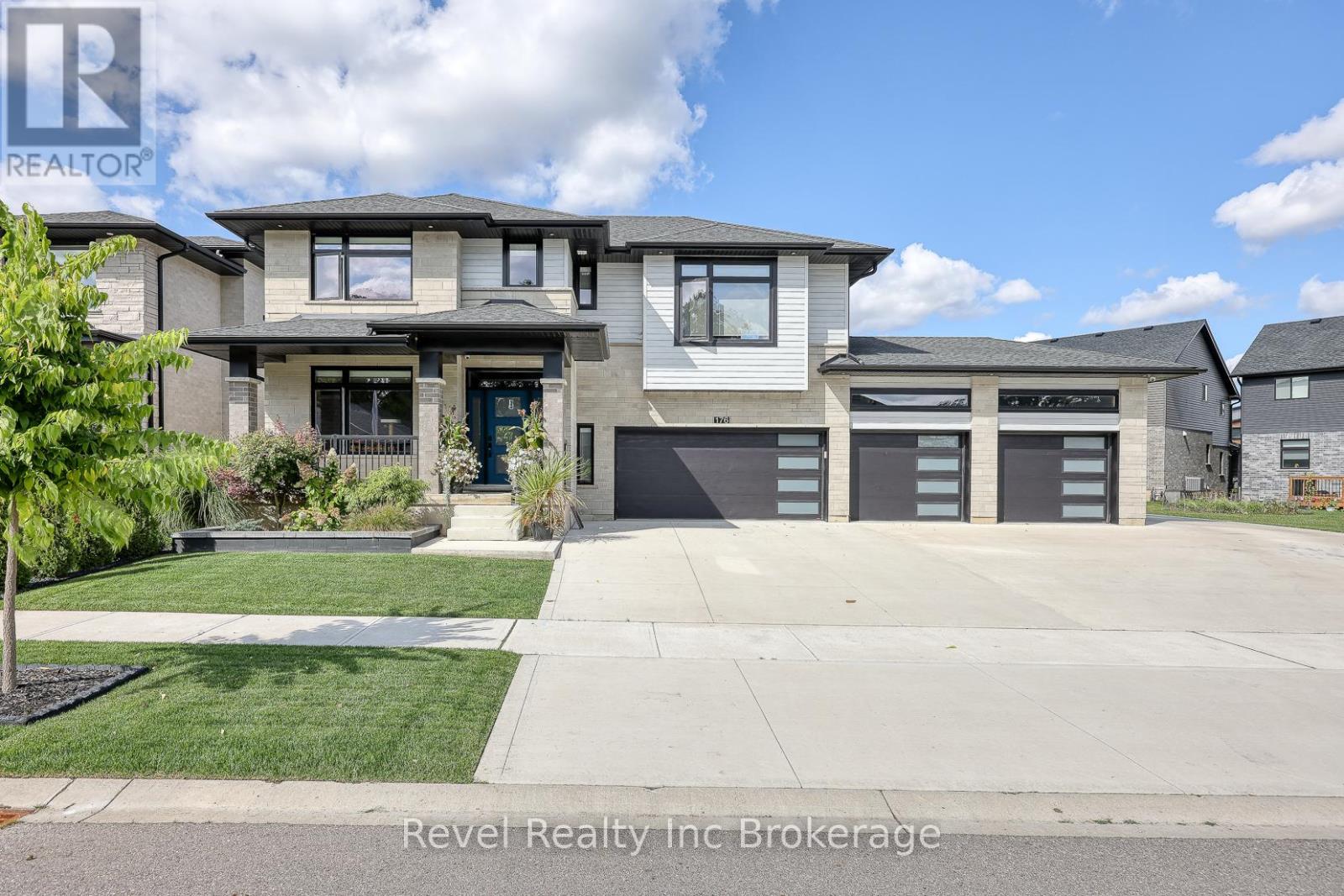 176 Tamarack Blvd, Woodstock, ON N4S 0E2