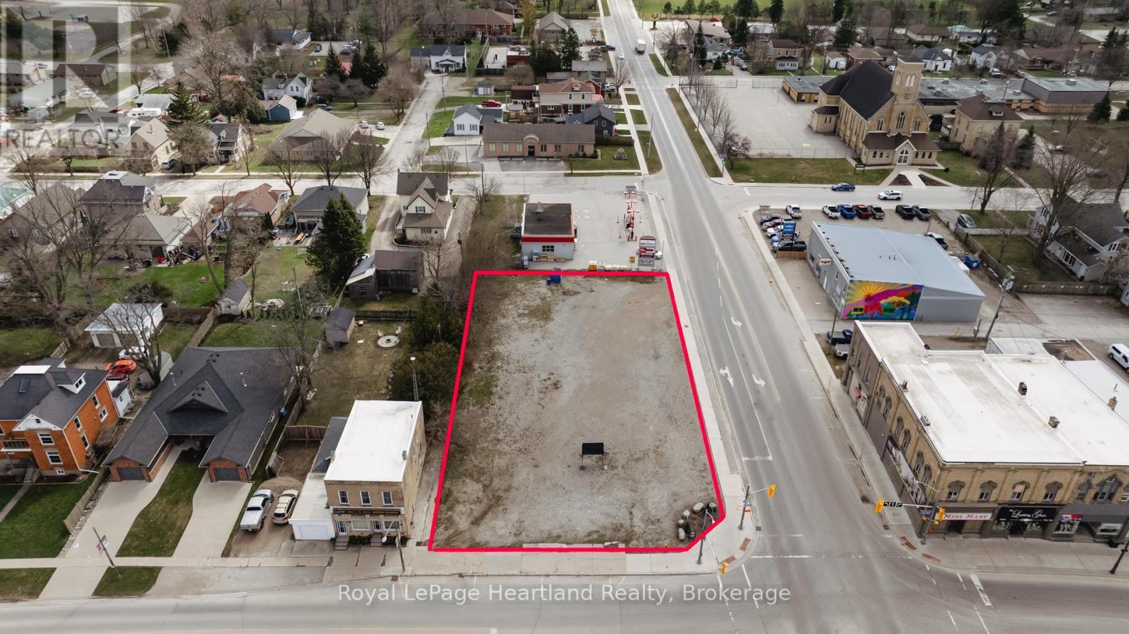 4 Goderich St E, Huron East, ON N0K 1W0