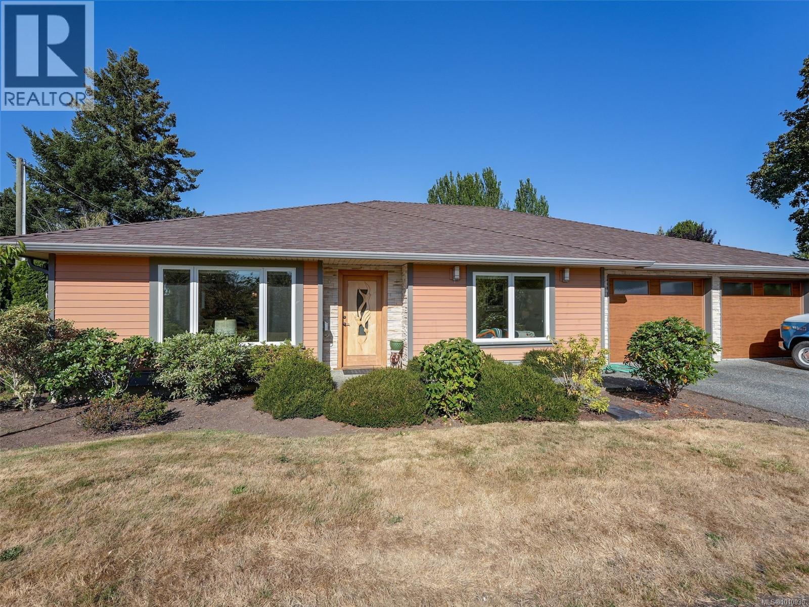 2208 Malaview Ave, Sidney, BC V8L 2E7