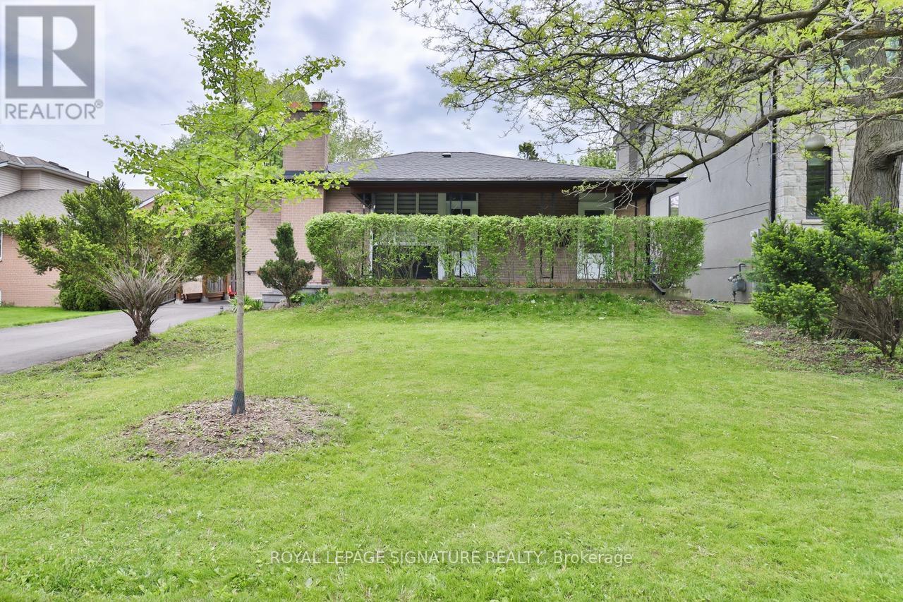 76 Berkinshaw Cres, Toronto, ON M3B 2T2