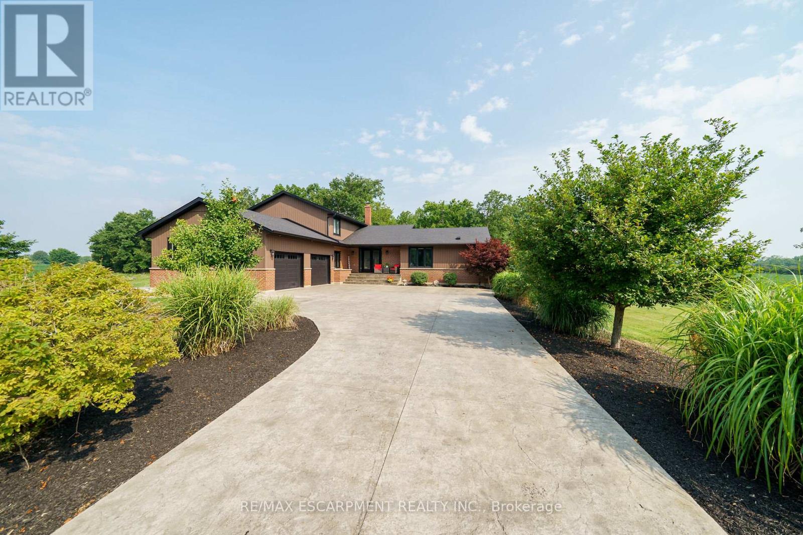 911 Indiana Rd E, Haldimand, ON N0A 1C0