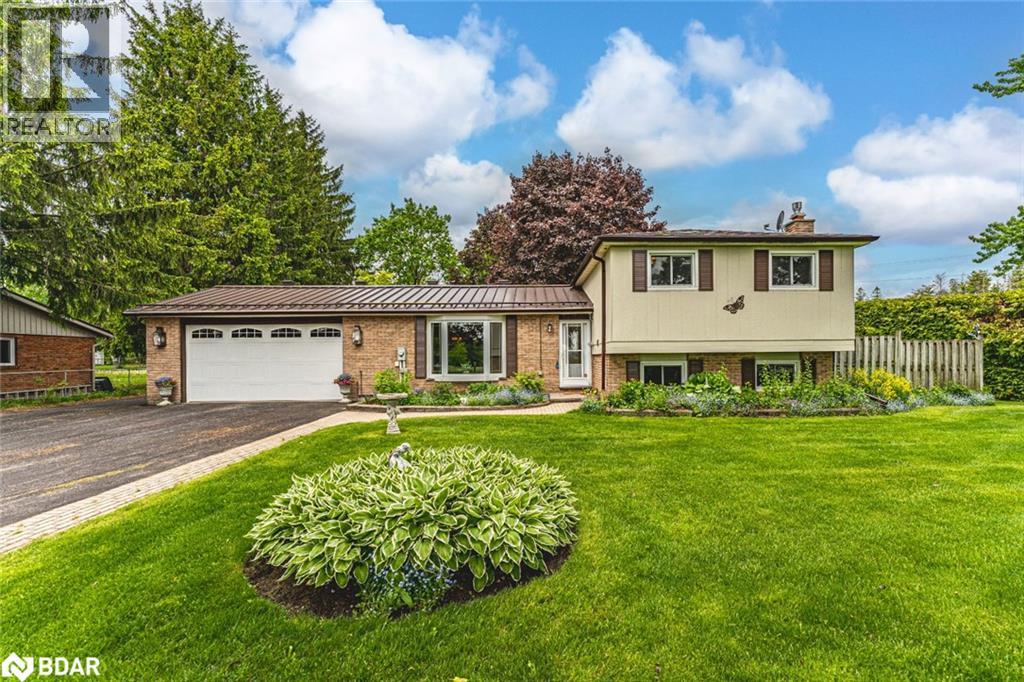 3384 Dobson Rd, Springwater, ON L9X 1T5
