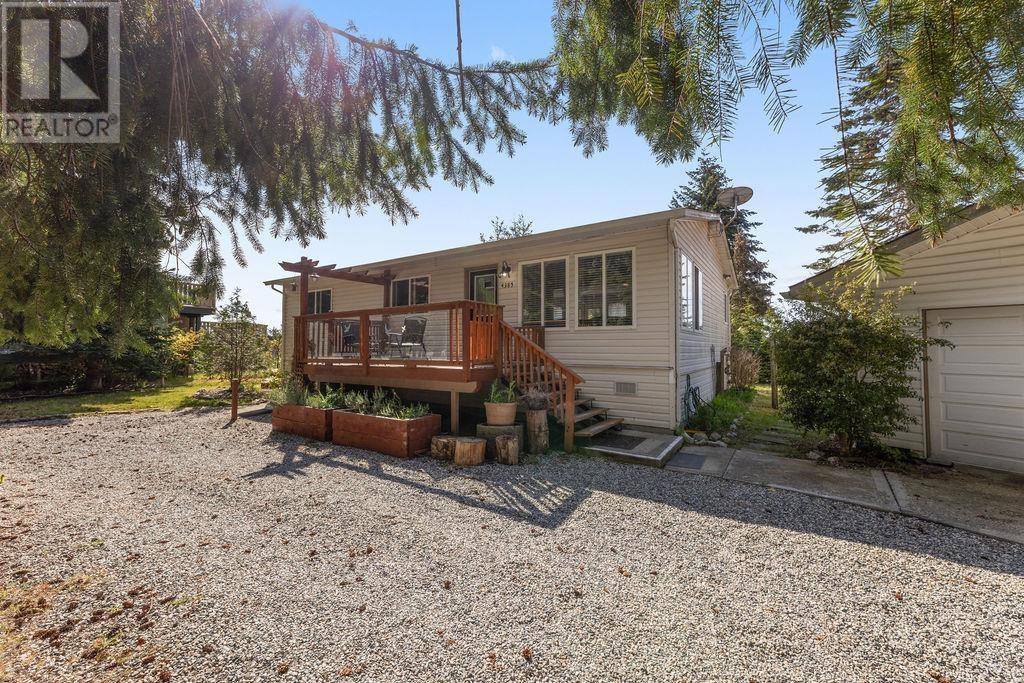 4385 Marble Rd, Sechelt, BC V7Z 0B1