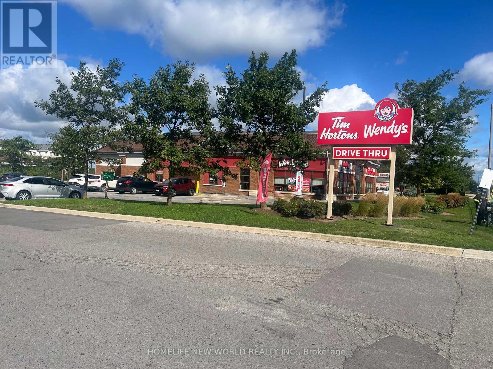 4770 Victoria Ave, Niagara Falls, ON L2E 4C2
