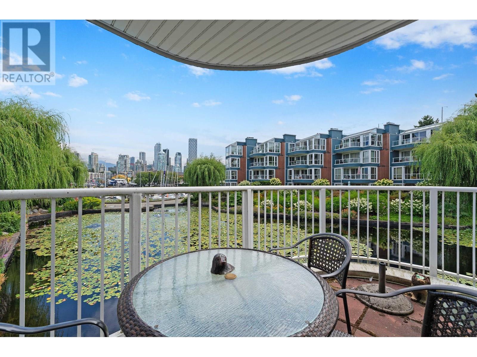 1525 Mariner Walk, Vancouver, BC V6J 5A6