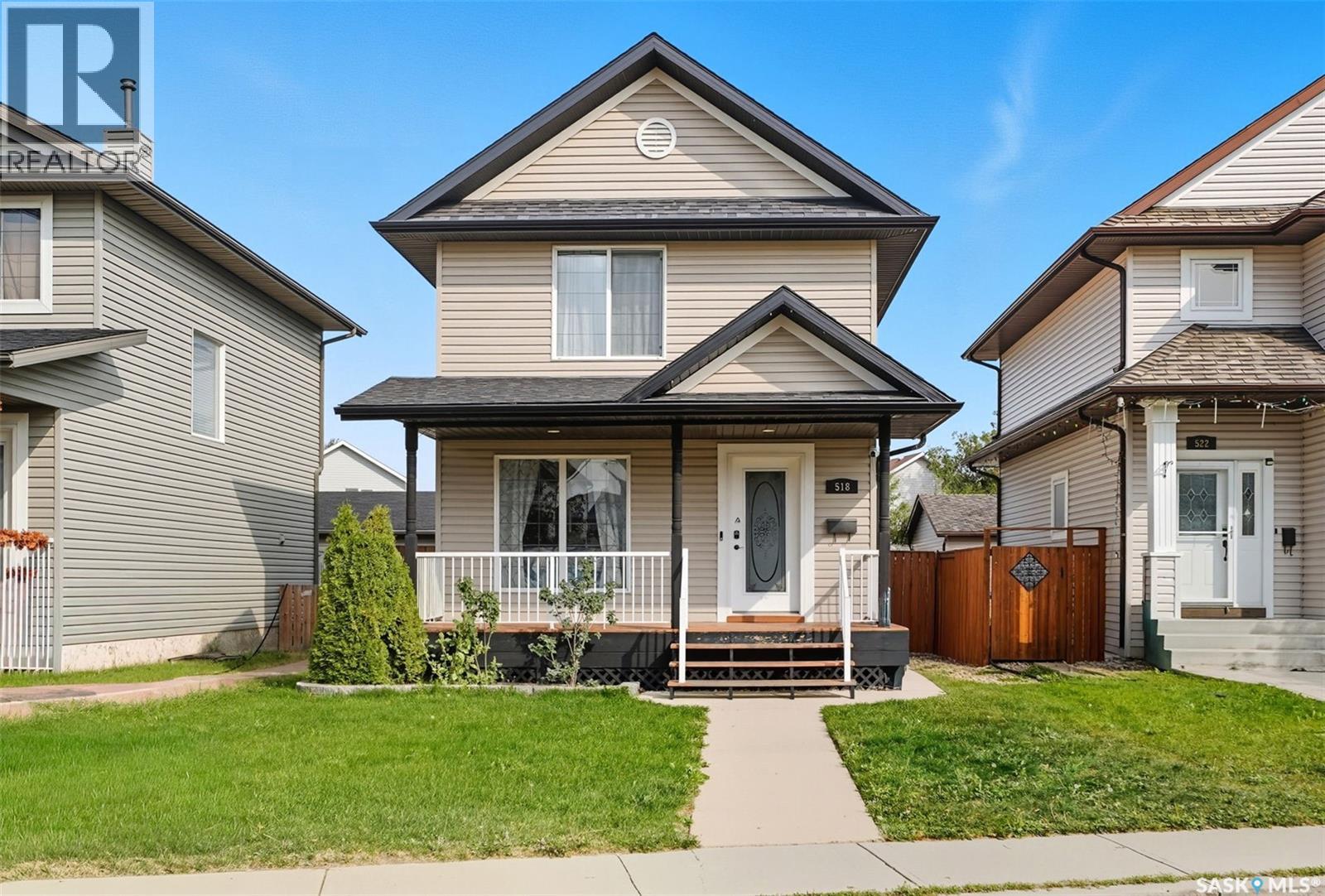 518 Denham Way, Saskatoon, SK S7R 1E7