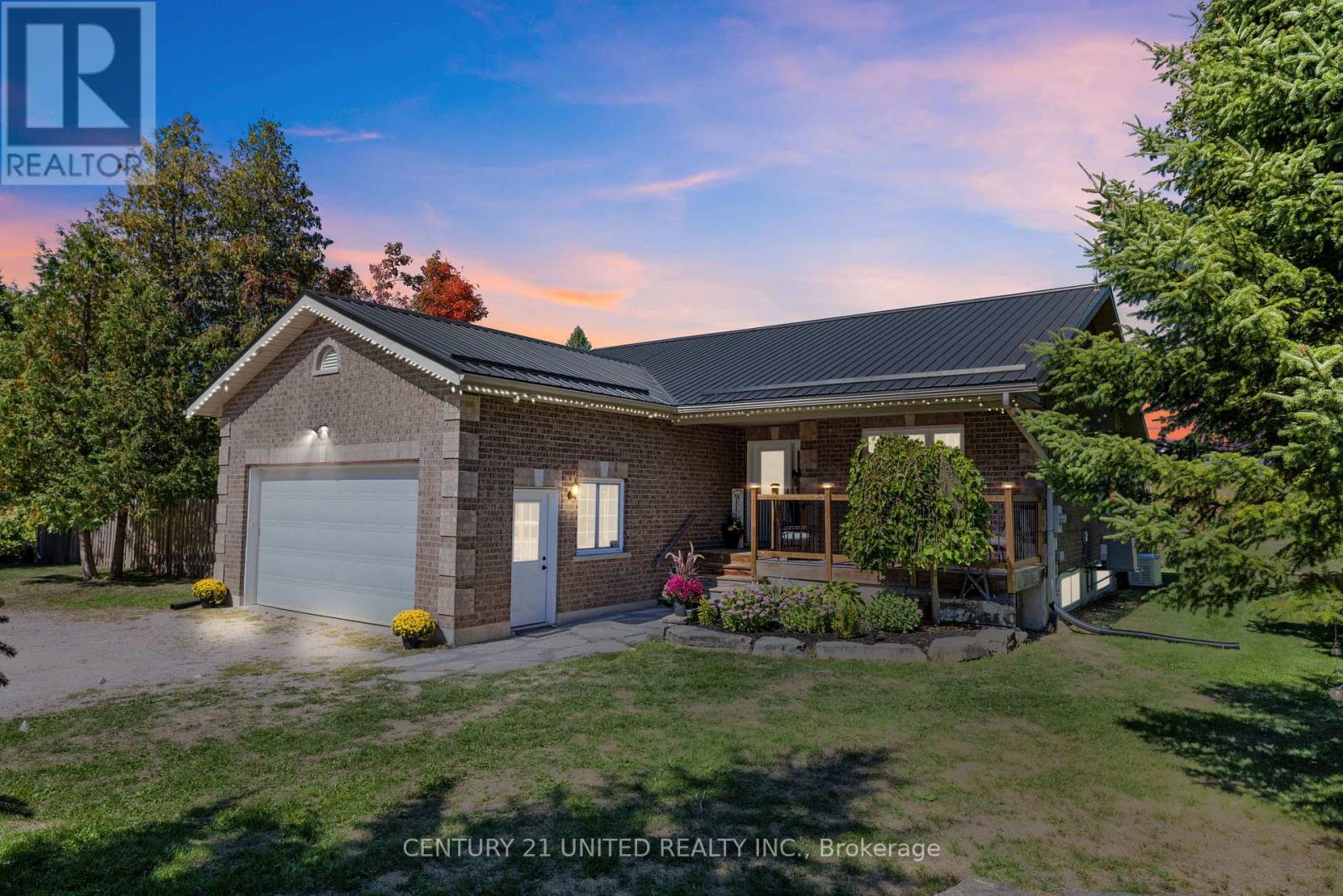 2096 Deer Bay Rd, Selwyn, ON K0L 2H0
